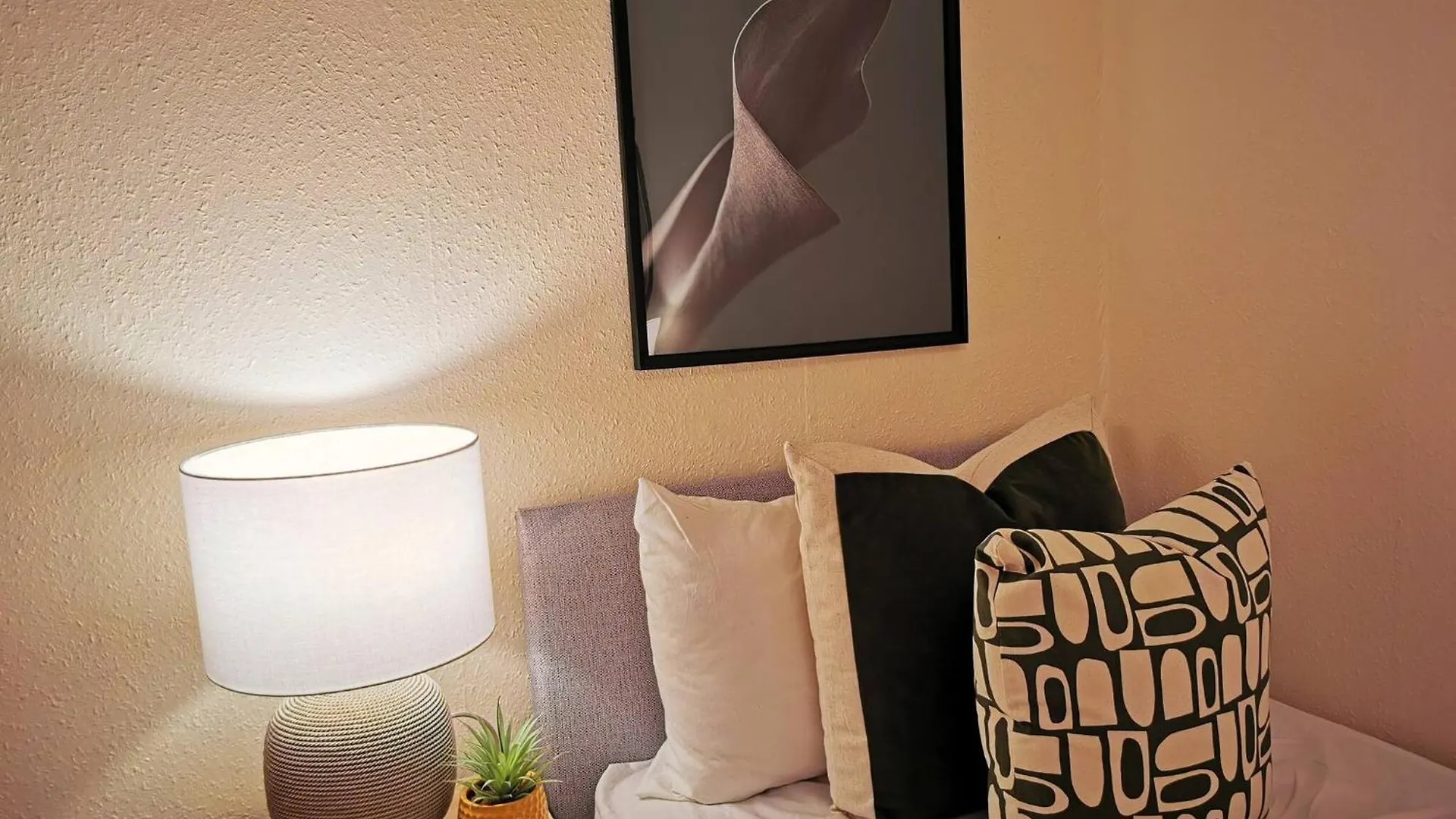 Cozy Guest House Near London O2 Arena Holiday home