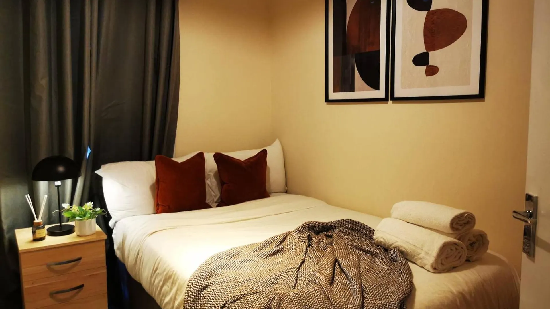 Holiday home Cozy Guest House Near London O2 Arena