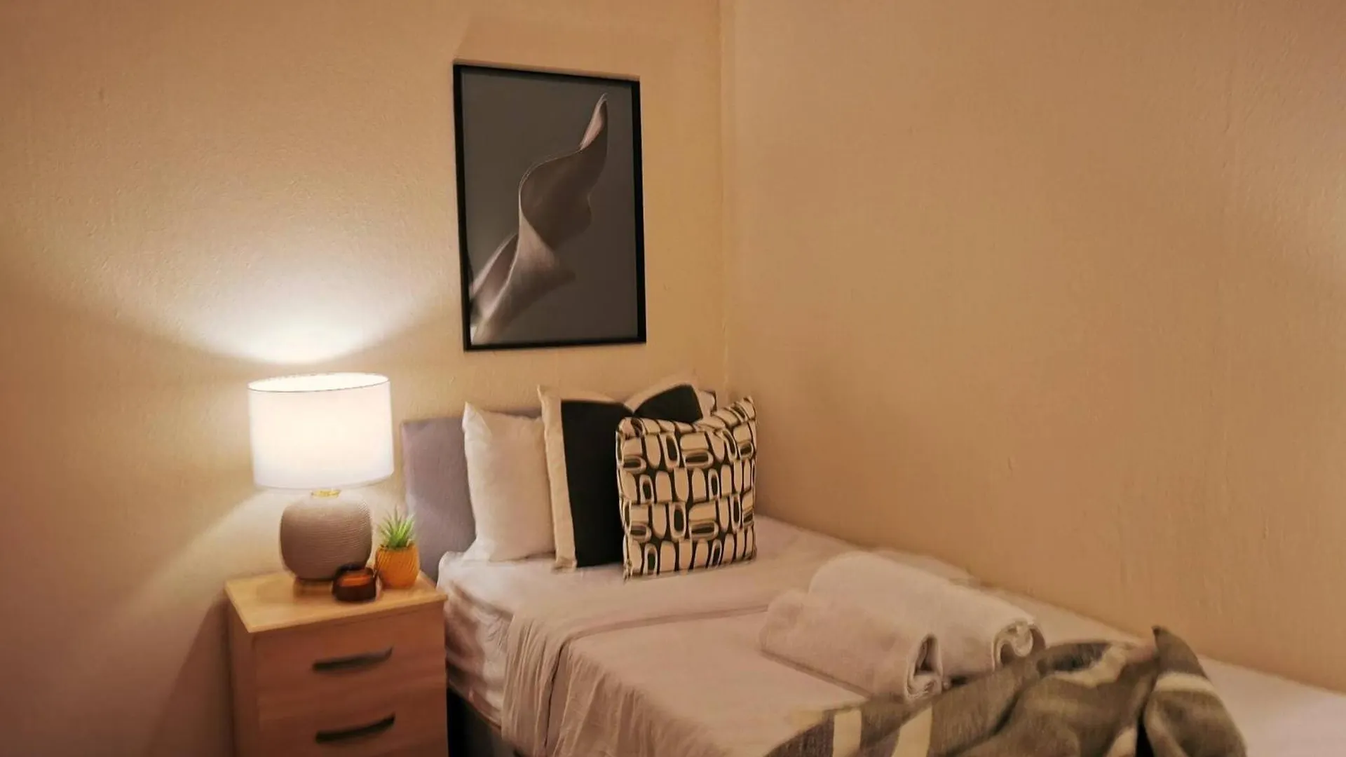 Cozy Guest House Near London O2 Arena