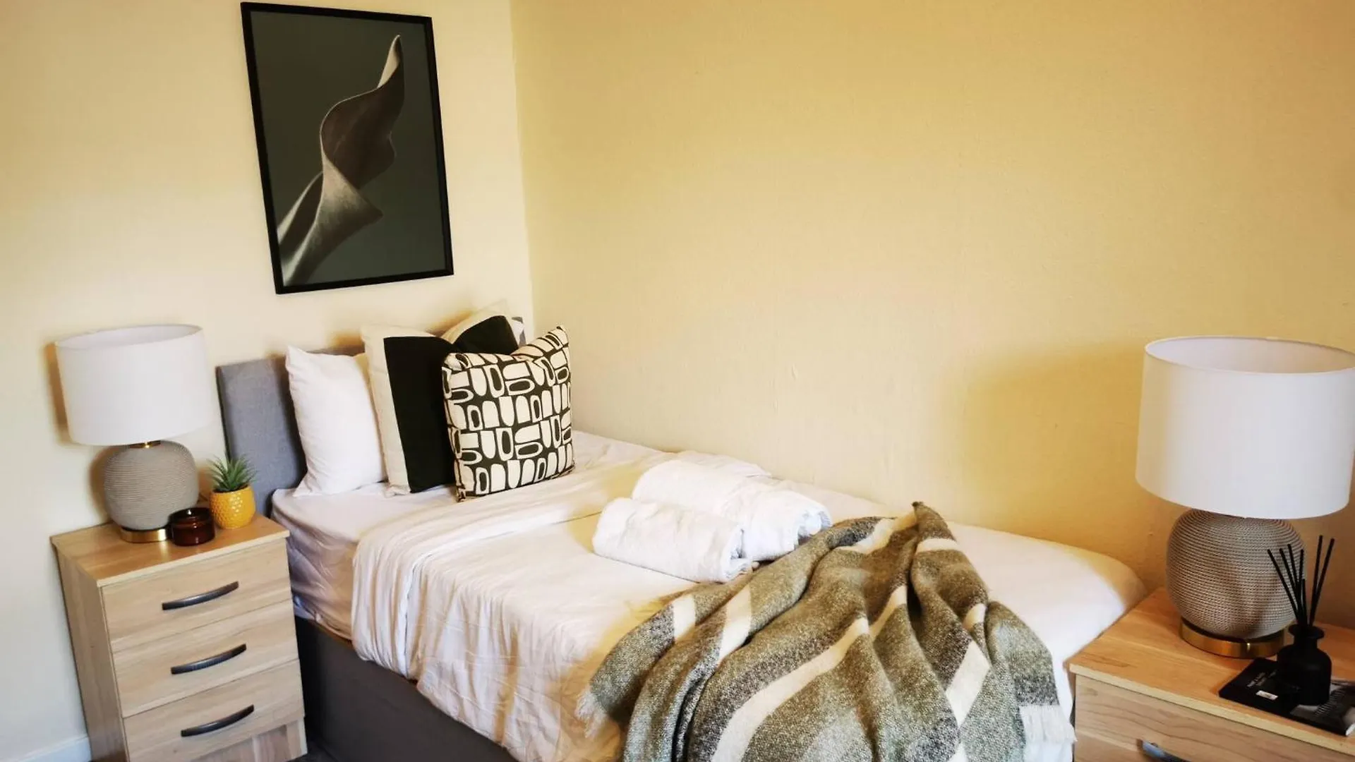 Cozy Guest House Near London O2 Arena Holiday home