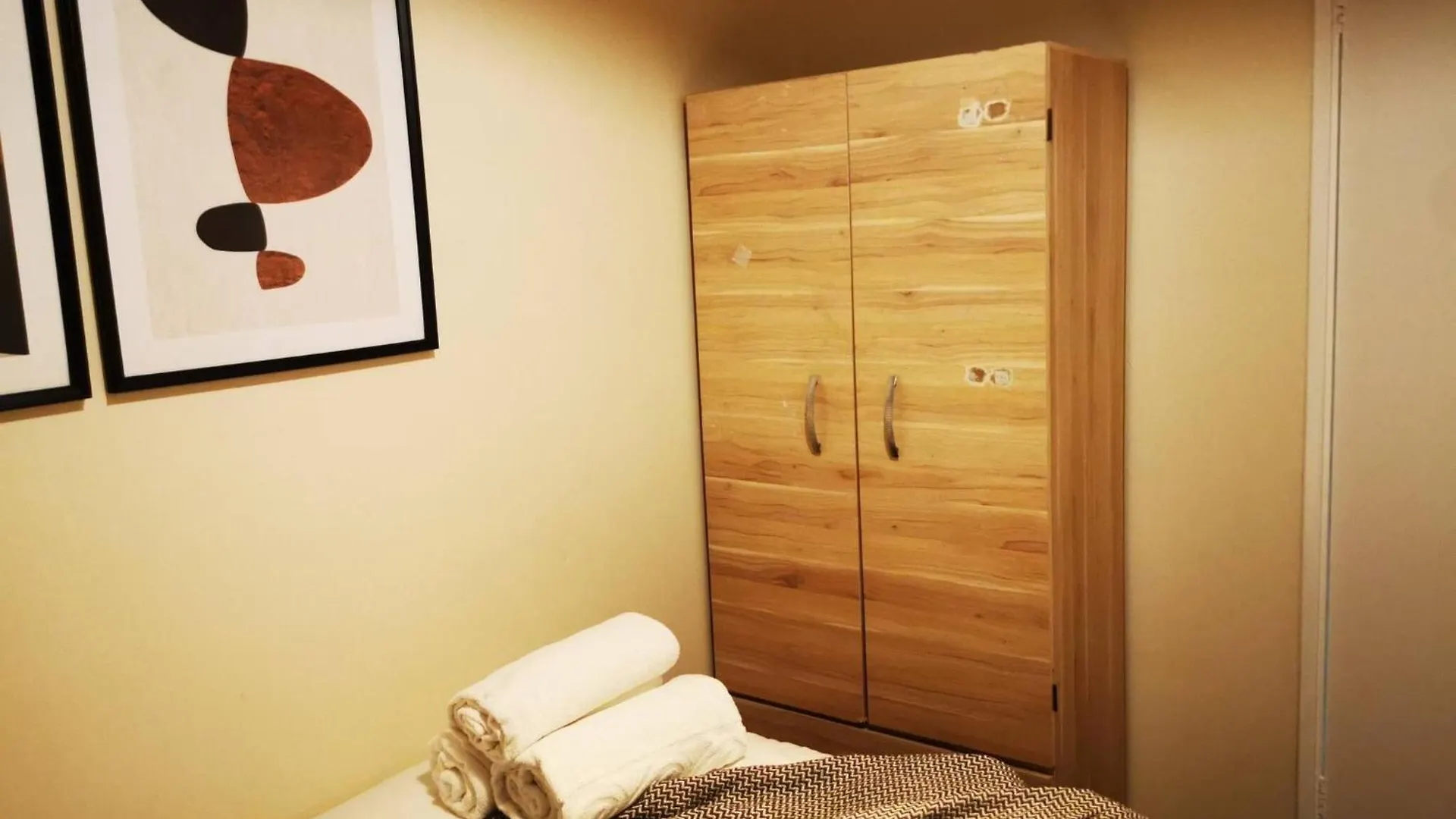 Holiday home Cozy Guest House Near London O2 Arena
