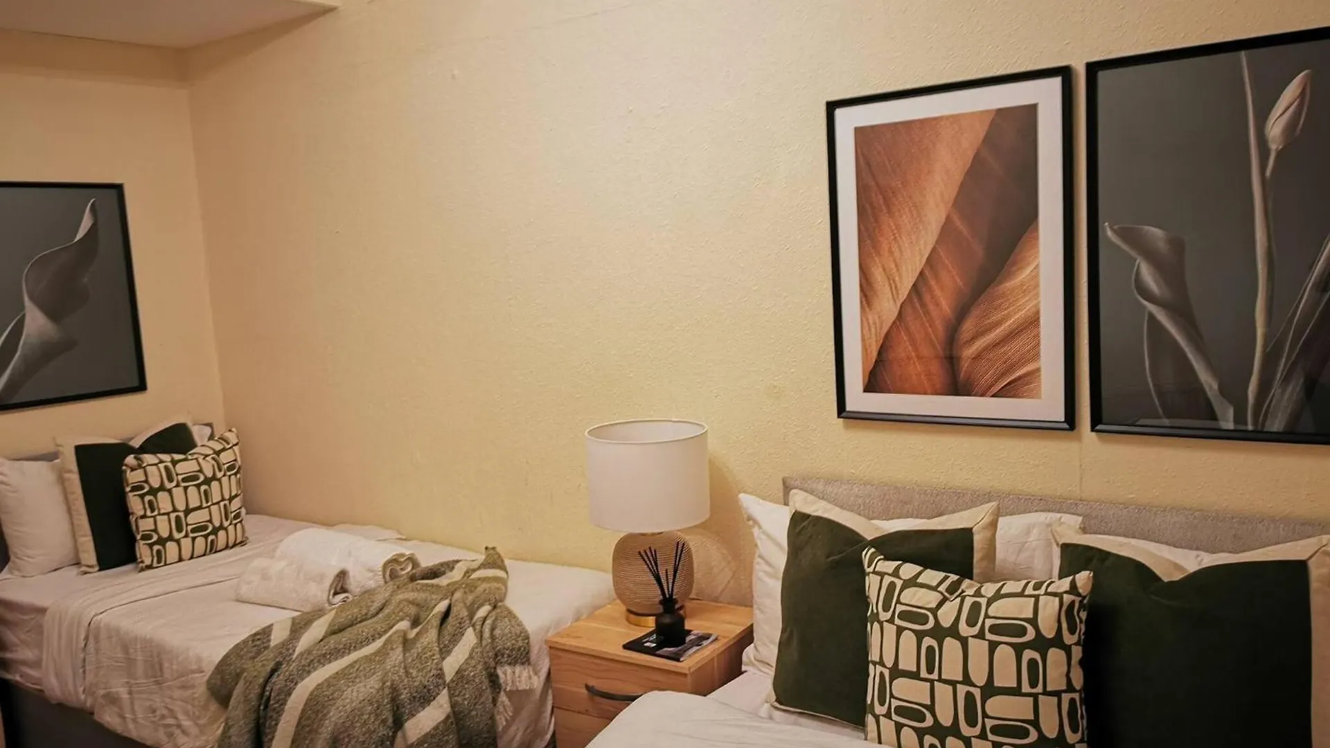 Cozy Guest House Near London O2 Arena Holiday home